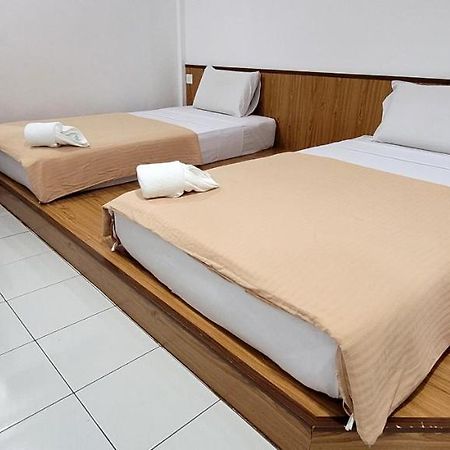 Api-Api Guesthouse Kota Kinabalu Bagian luar foto