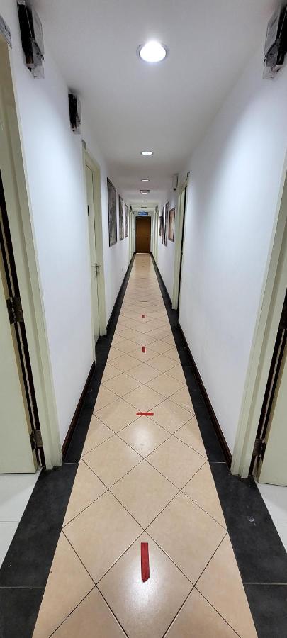 Api-Api Guesthouse Kota Kinabalu Bagian luar foto