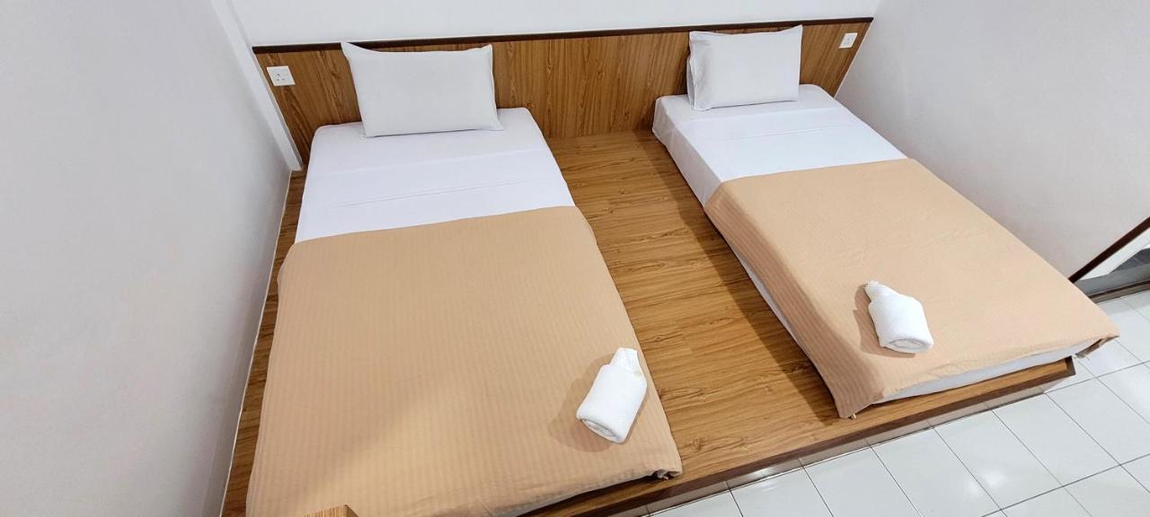 Api-Api Guesthouse Kota Kinabalu Bagian luar foto