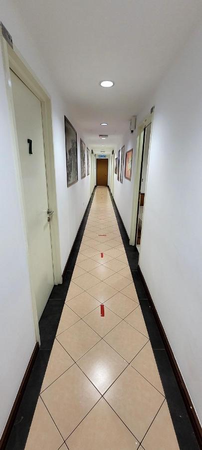 Api-Api Guesthouse Kota Kinabalu Bagian luar foto