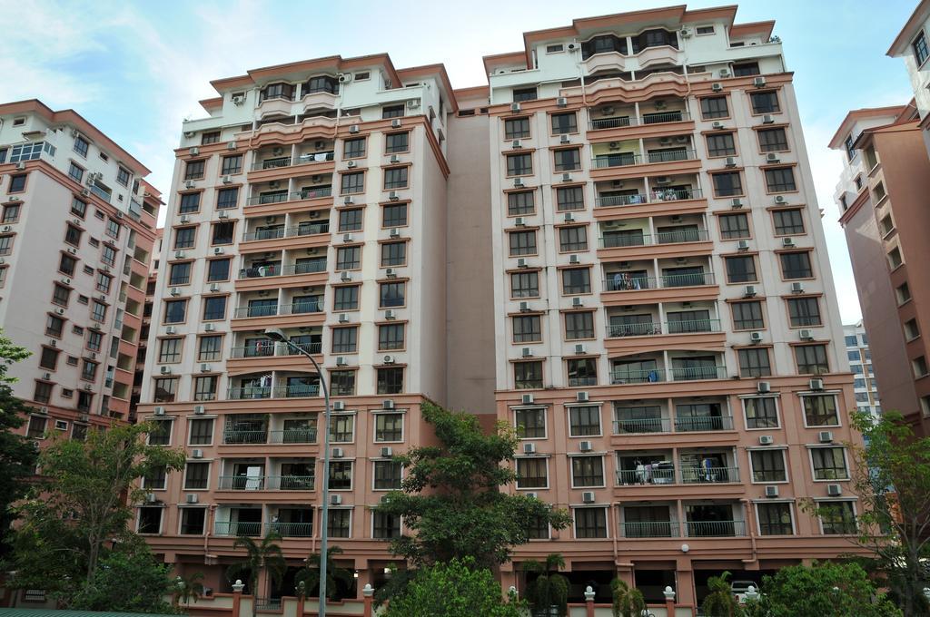 Api-Api Guesthouse Kota Kinabalu Bagian luar foto