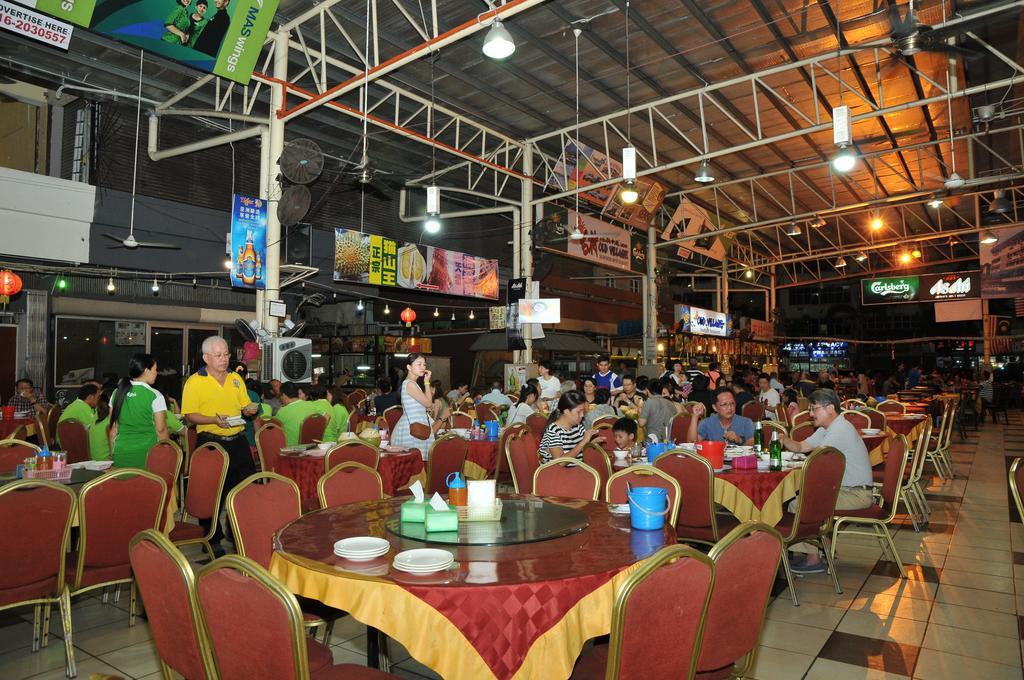 Api-Api Guesthouse Kota Kinabalu Bagian luar foto