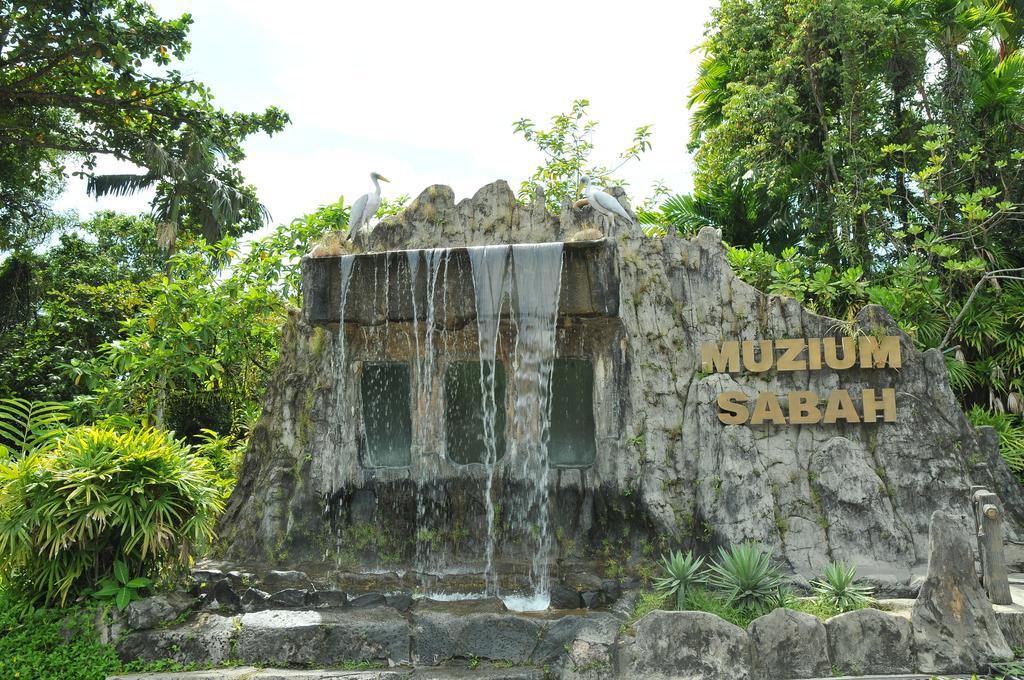 Api-Api Guesthouse Kota Kinabalu Bagian luar foto